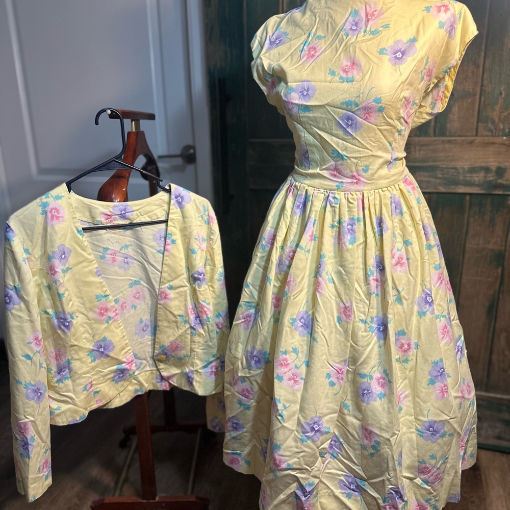 True Vintage Dorothy Ann 2-Piece Pastel Floral Dress & Blazer Set – Size Medium